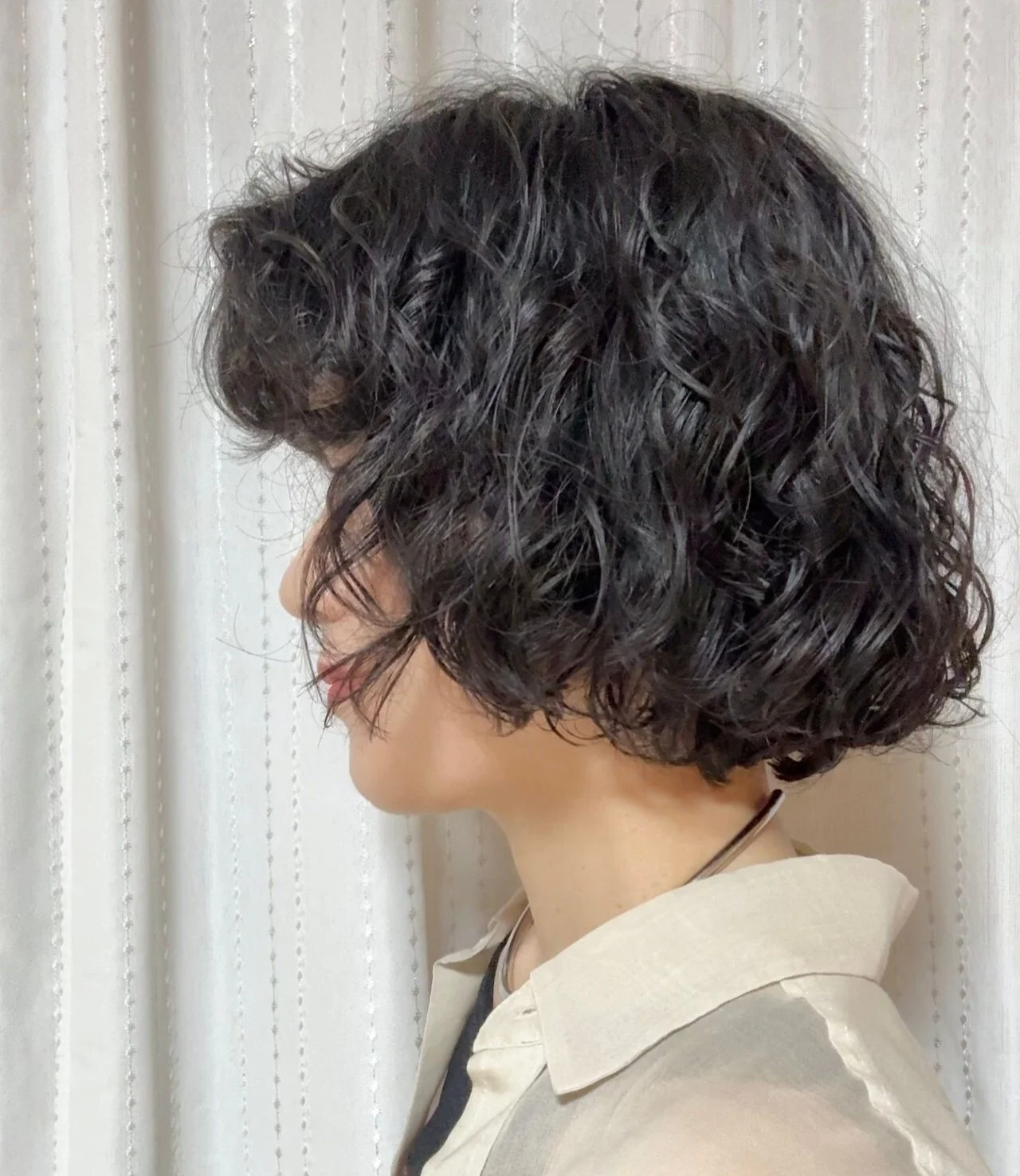 40代ショートヘア　サイド