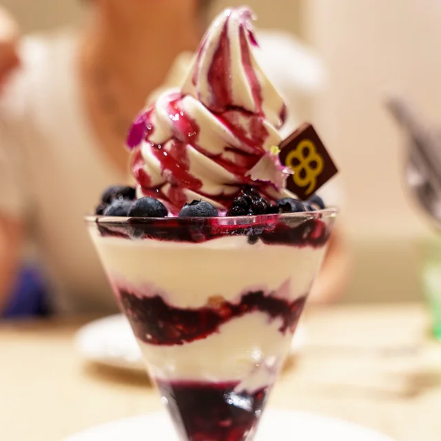 ミルクがぎゅっ「よつ葉のアイスクリーム」＠恵比寿ガーデンプレイス_1_3-1