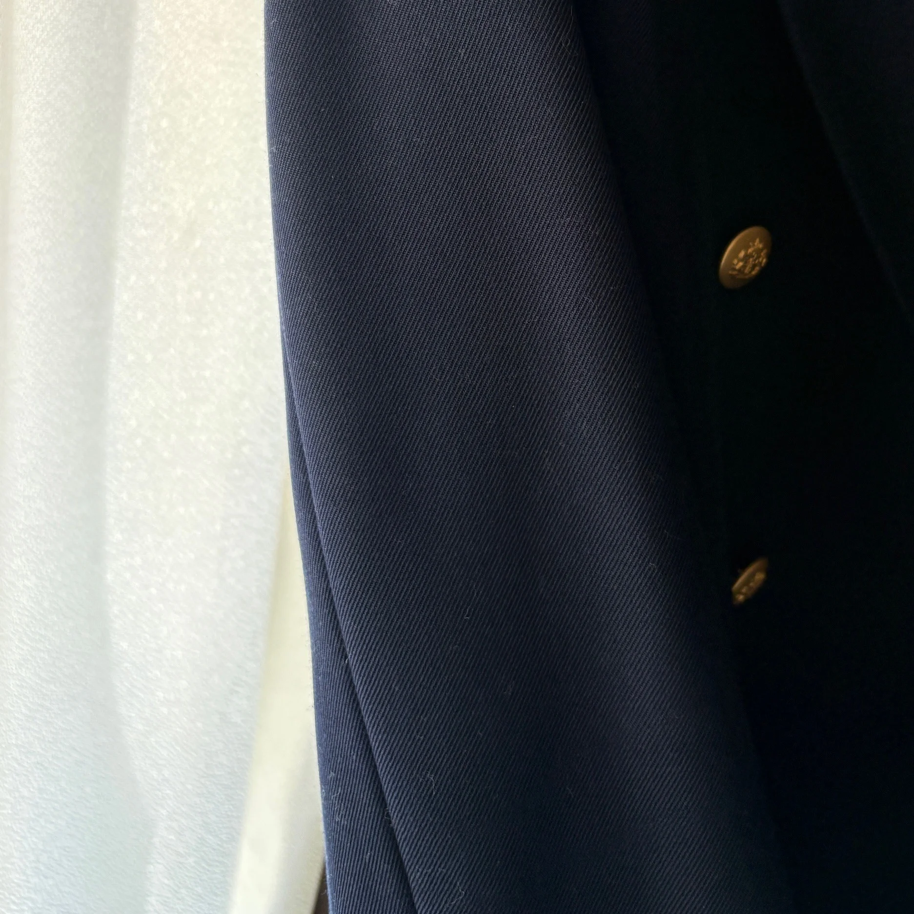 デミルクス　ビームスの紺ブレ