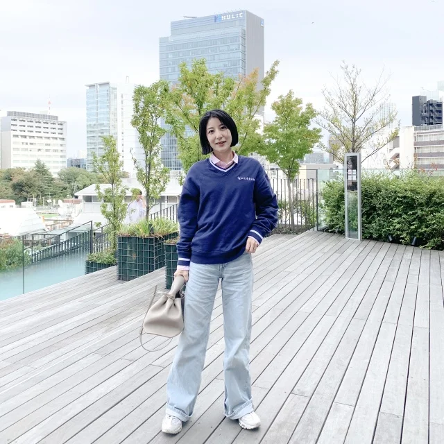 【カジュアル派の日常着】スポーティなカレッジテイストが気になる秋。ネイビーの魅力を再発見