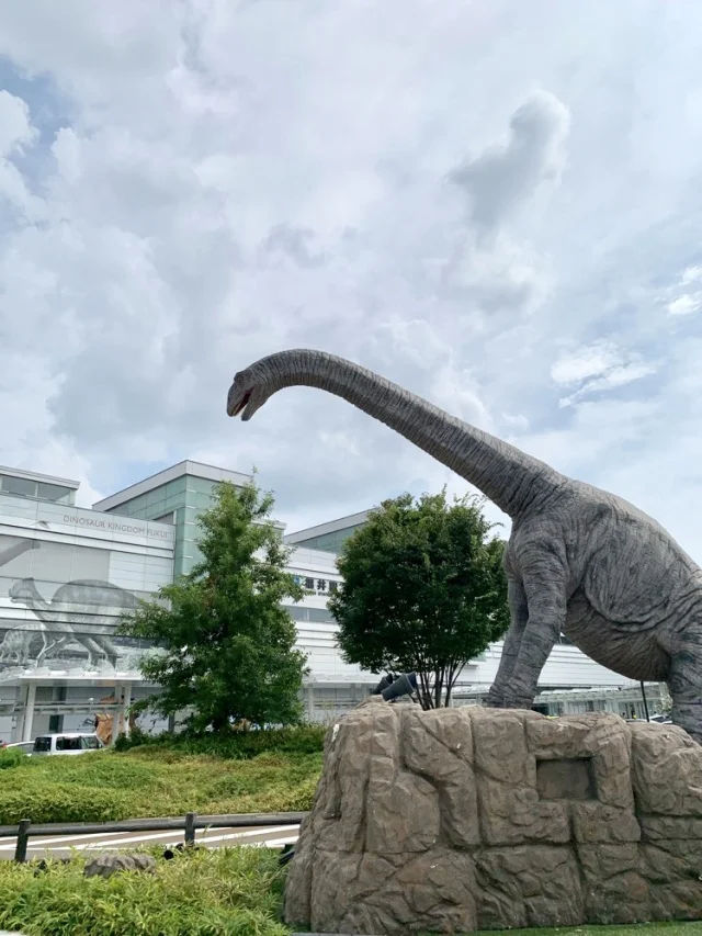 福井県立恐竜博物館 勝山 ツアー アクセス 夏休み 発掘 野外恐竜博物館