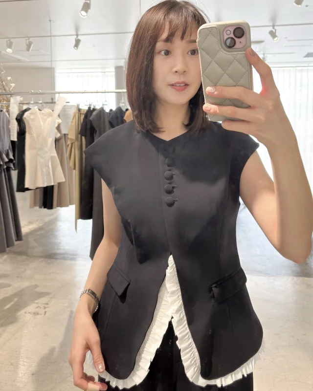 仕事と学校行事を一着で完結！品格を支える「アナウンサー服」が最強です【Audire】_1_3-2