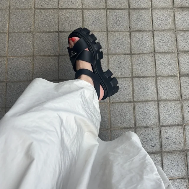買って大正解!履くだけでコーデが決まる!私の今年の主役サンダル_1_2