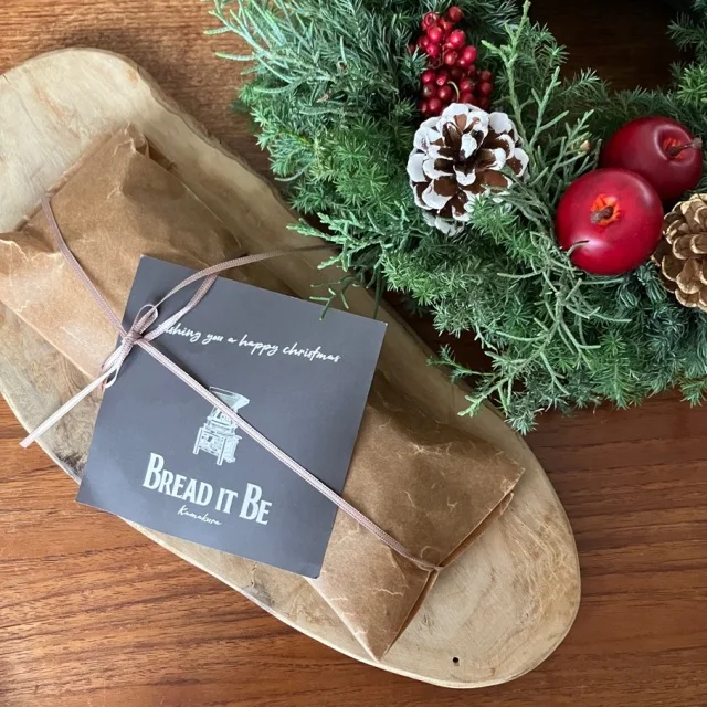 ホリデー気分を盛り上げてくれる！シルバー細フレンチネイルと鎌倉【BREAD IT BE】のシュトーレン_1_4