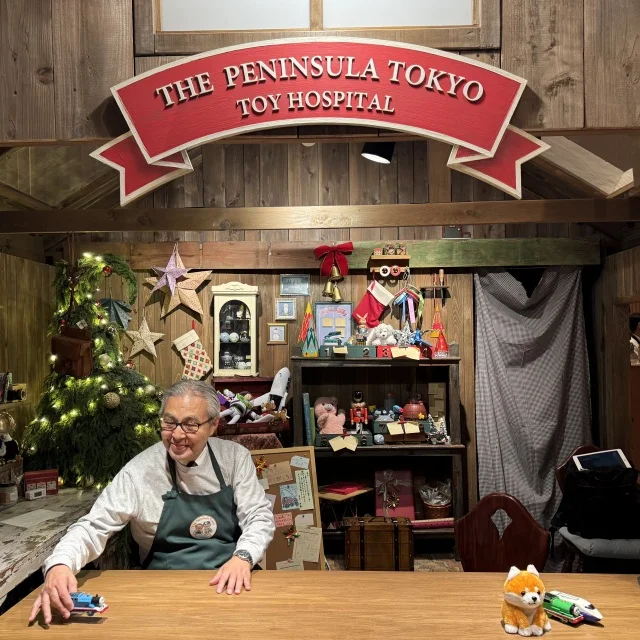 【ザ・ペニンシュラ東京】フェスティブシーズンスタート！おもちゃ病院って知ってる⁇_1_4-1