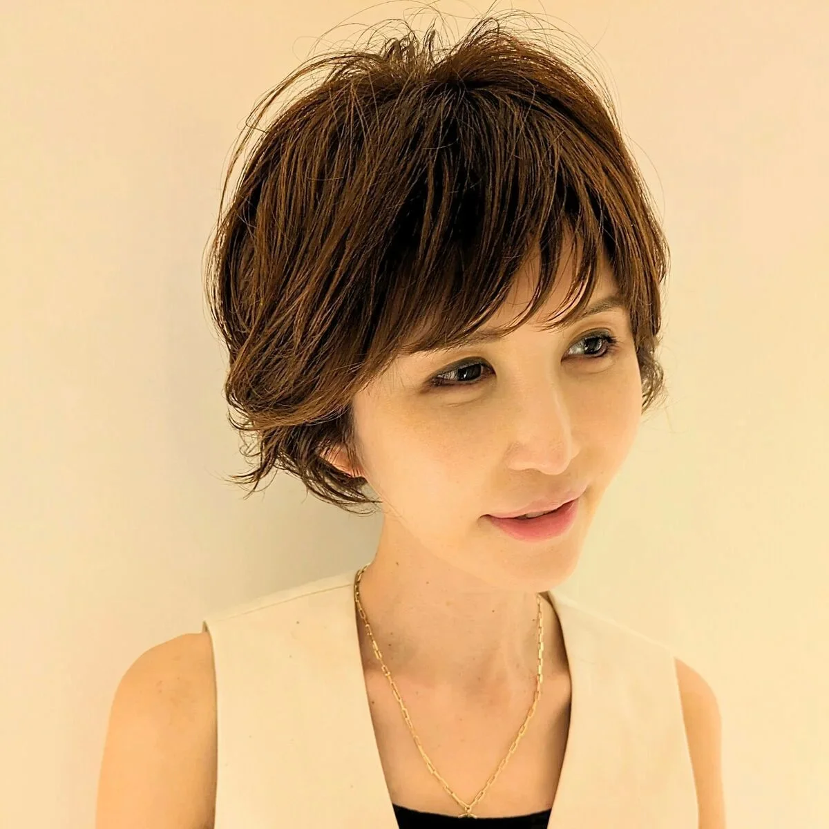 前から見た　40代人気ヘアスタイル９位