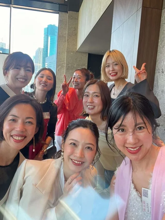 美女組メンバーと