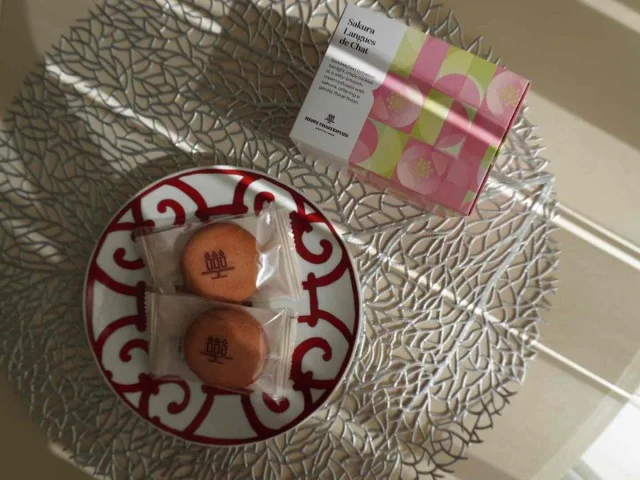 「ラング・ド・シャ〈さくら〉」