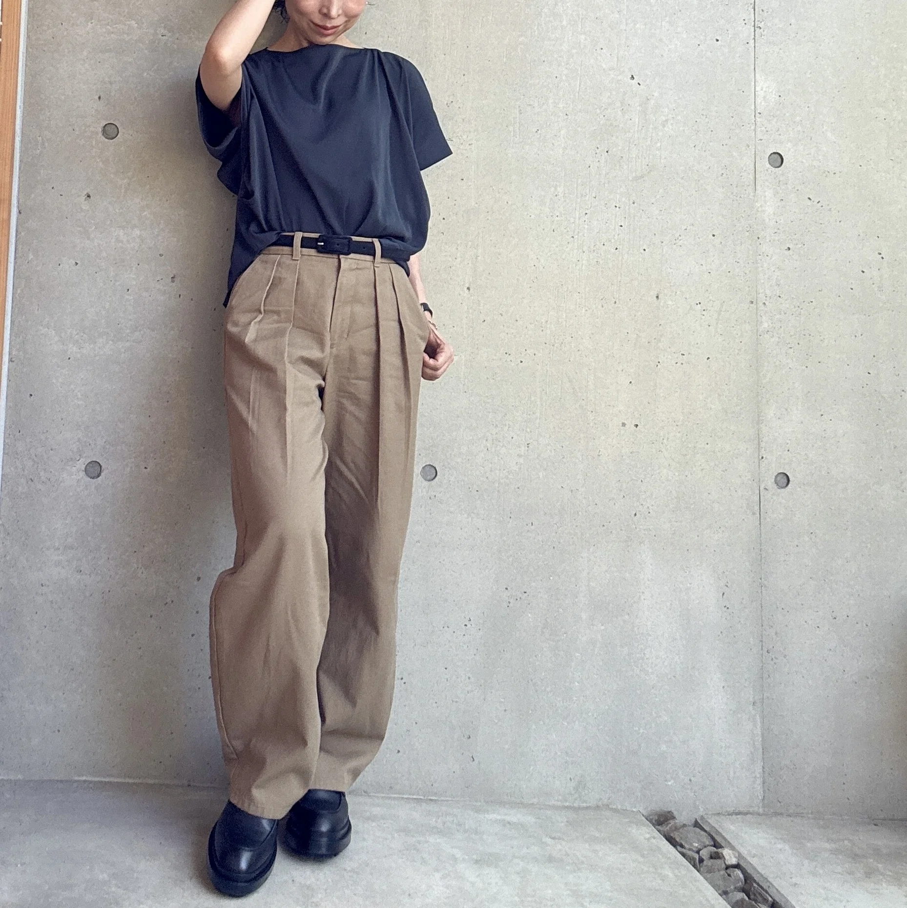 再入荷即完売！GU「チノバレルレッグタックパンツ」小柄40代の着用レビュー