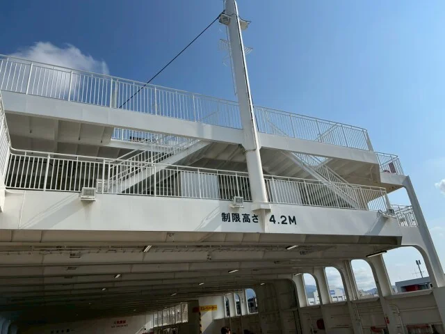 ジャンボフェリー(客室へ)