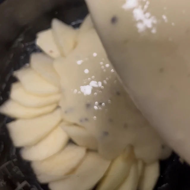 炊飯器レシピ　炊飯器ケーキ　炊飯器調理　ケーキレシピ　炊飯器スイーツ　ズボラレシピ　紅茶スイーツ　りんごケーキ
