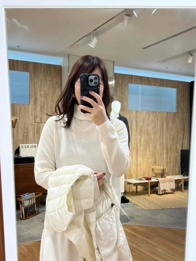 カシミヤタートルネックセーター（￥1,2900)