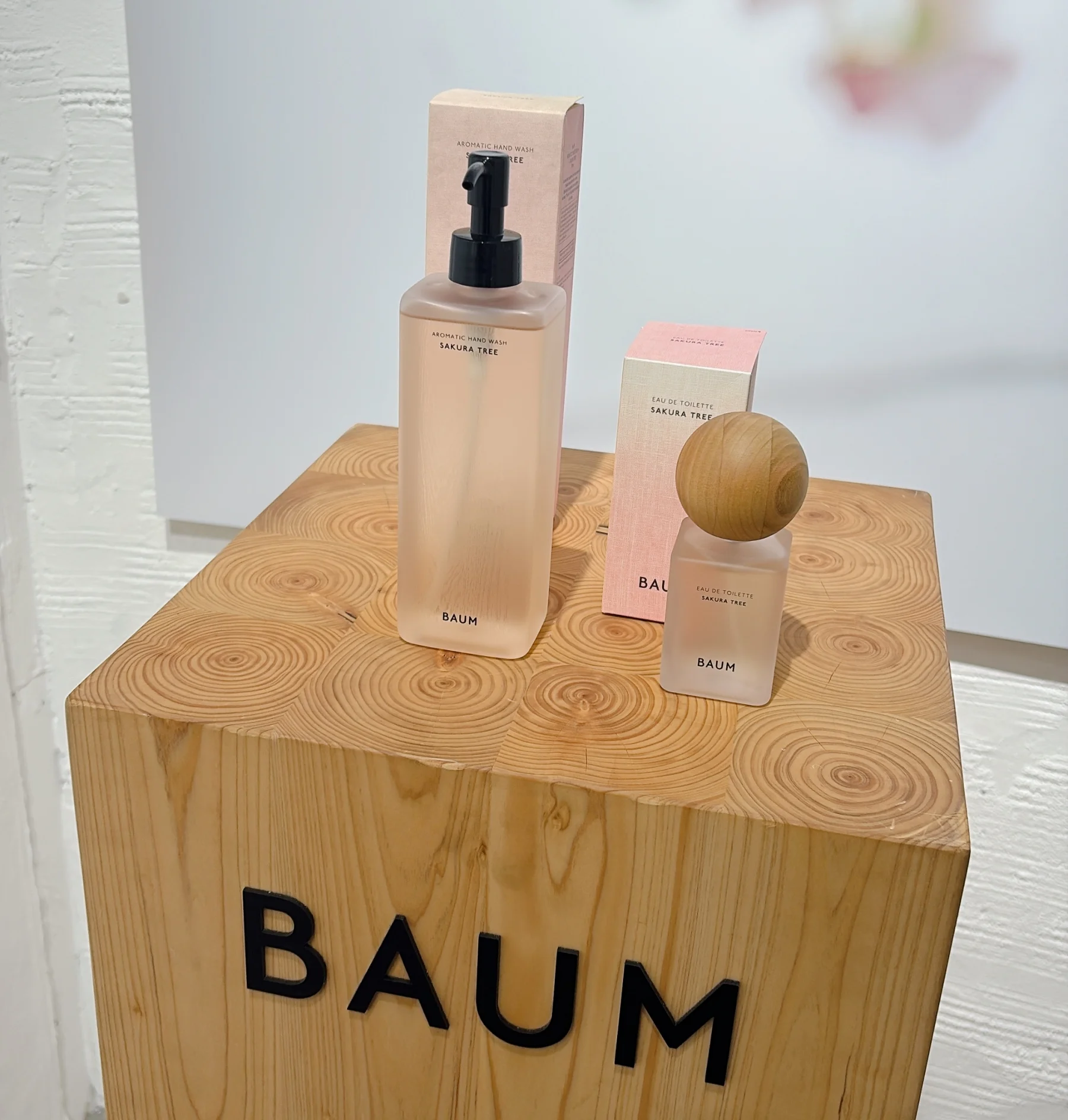 桜のフレグランスも！ 早春にまといたいおすすめの香りまとめ　BAUM：サクラツリー　発表会の写真　製品のアップ