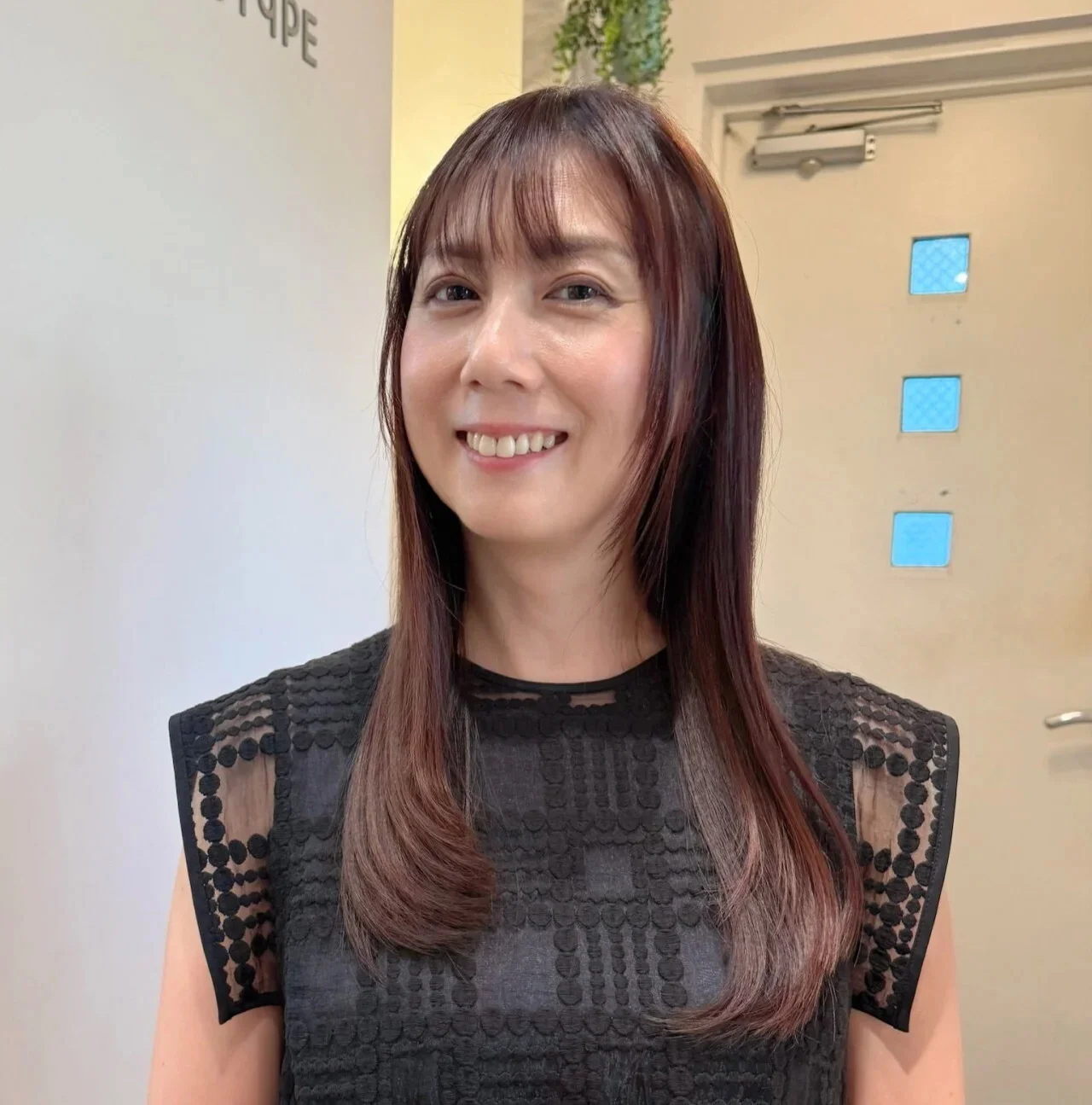 40代に似合う髪型　ロングヘアスタイル人気ランキング７位