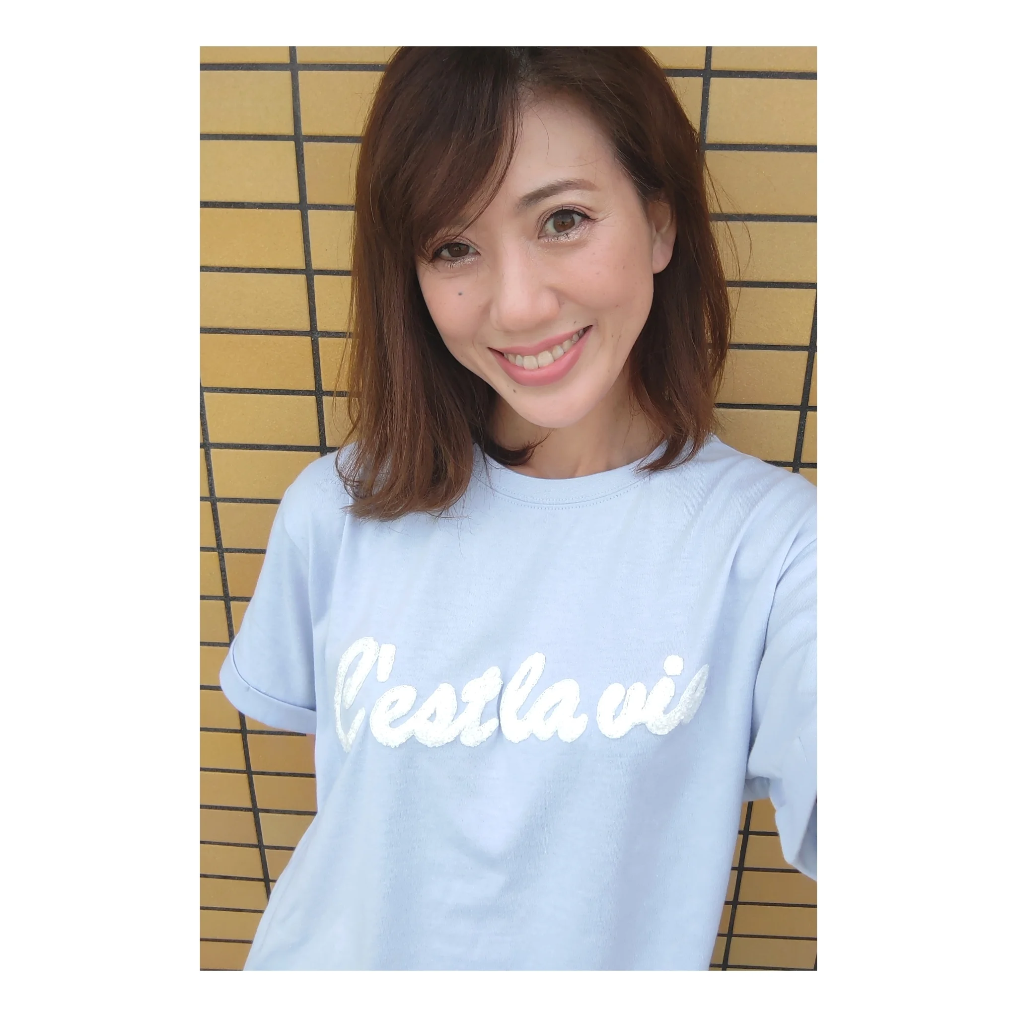 【coca】さわやかアイスブルーをチョイス!!肌触りもgoodな990円Tシャツ。