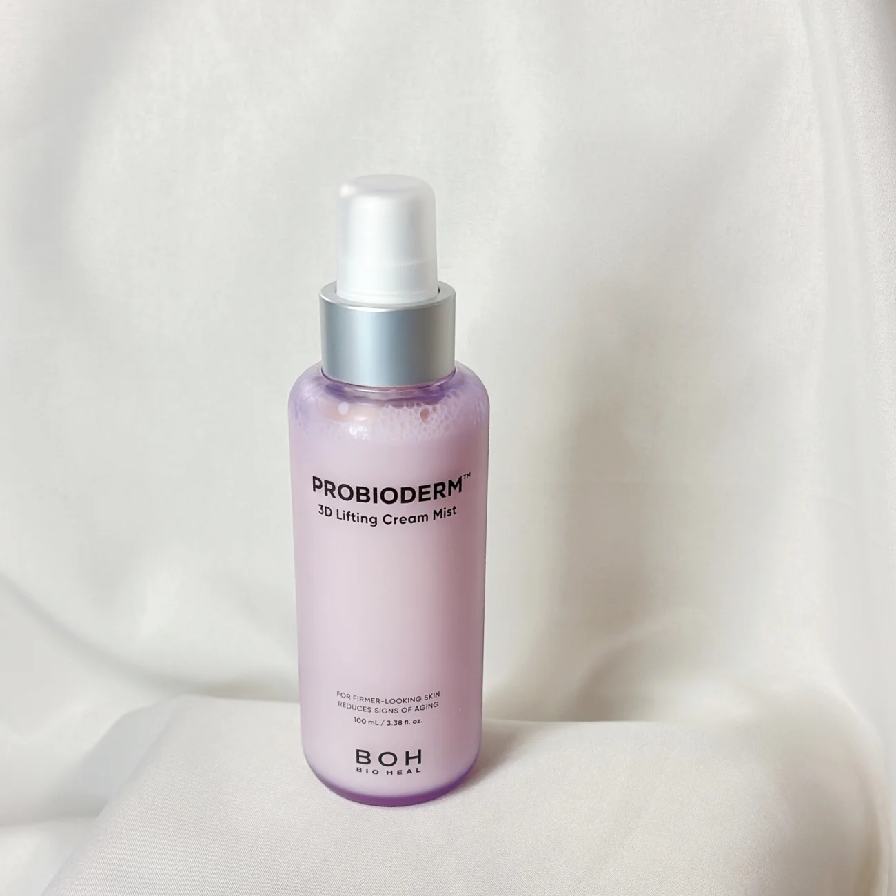 2025　新作コスメ　BIOHEAL BOH プロバイオダーム™3Dリフティングクリームミスト　100mL　￥2640／CJ Olive Young Japan 株式会社　シェイクしたところの写真