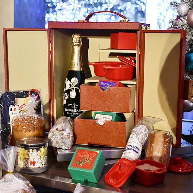 GRAND HYATT TOKYO　グランド・ハイアット 東京　2025 Christmasクリスマスケーキ＆ブレッド　六本木グルメ　ホテル女子会　ホテルスイーツ　港区グルメ　GrandHyatt