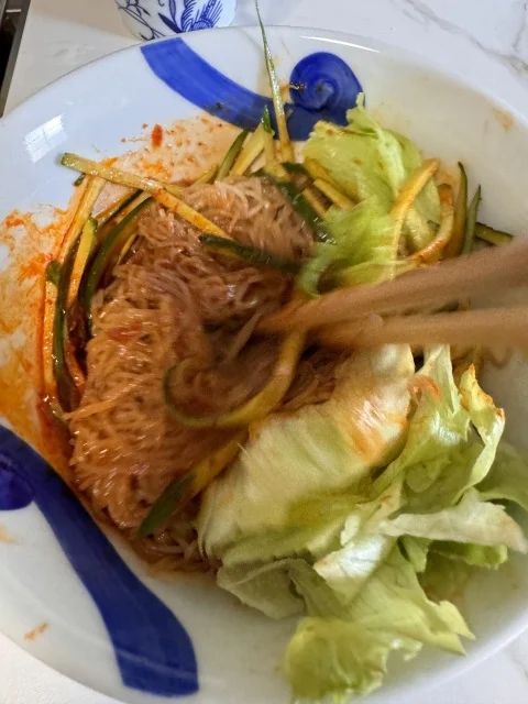 打倒夏バテ！お肉と野菜でガッツリ食べる、ビビン冷麺の簡単アレンジ。_1_4