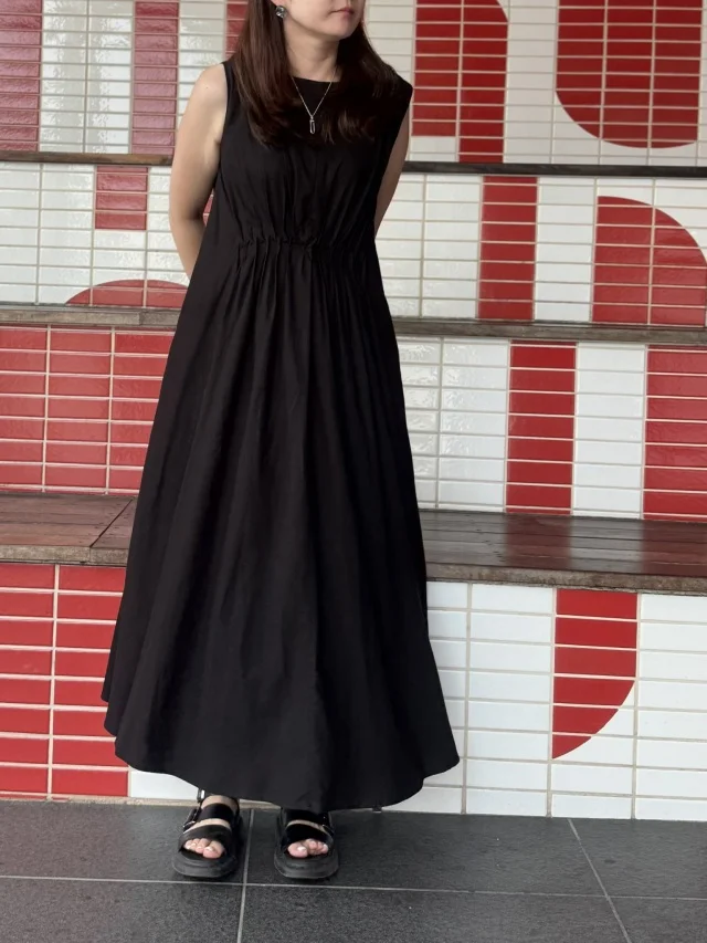 ブラックでも重くない印象でとても着やすい♪
