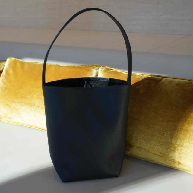 パークトートミディアムサイズ