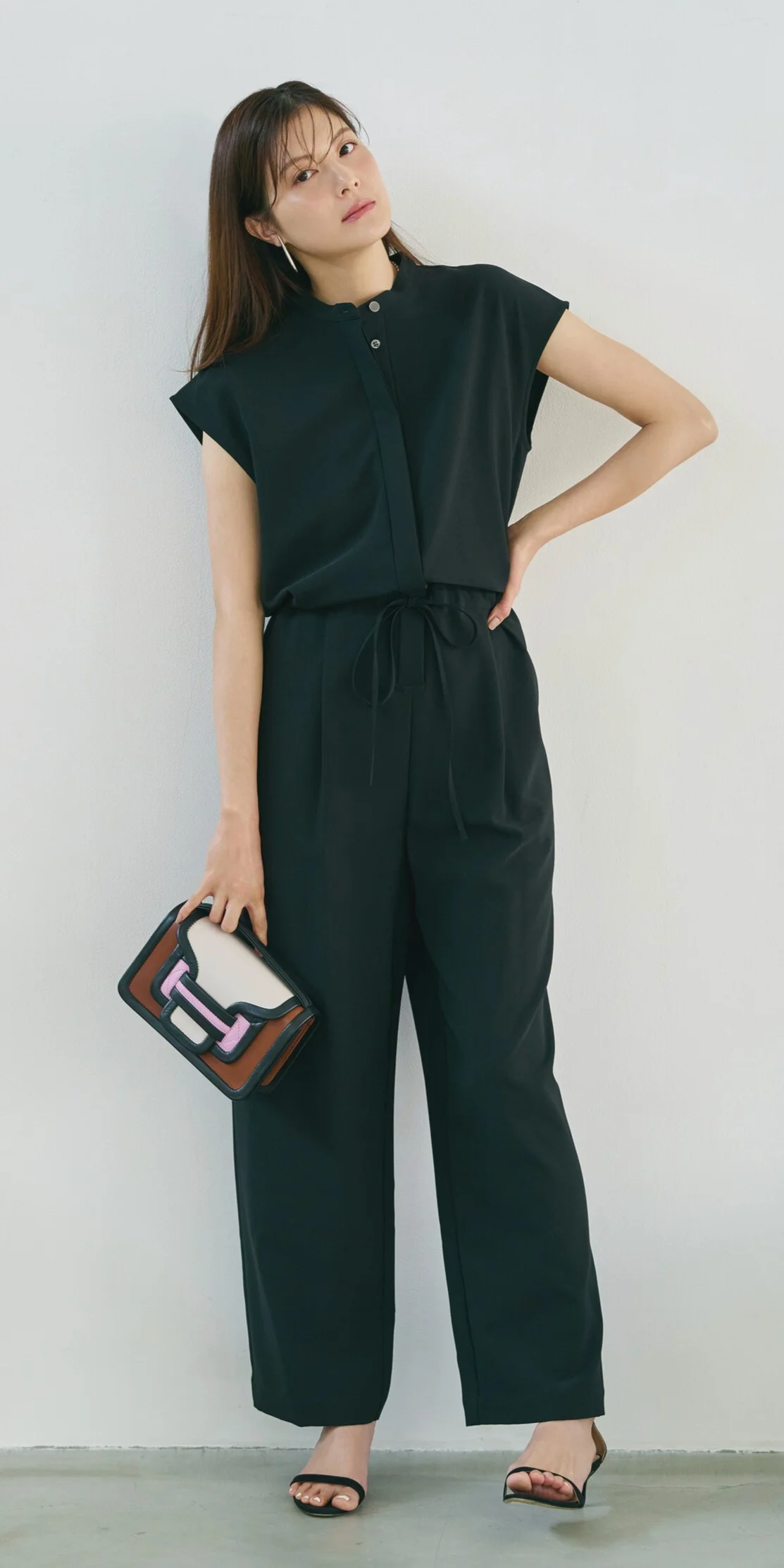 M7days 脚長見えオールインワン