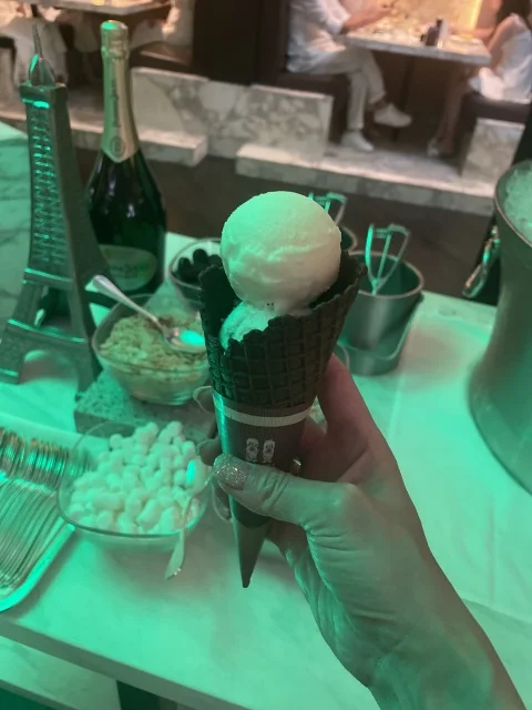 コーンにしてもらいました。