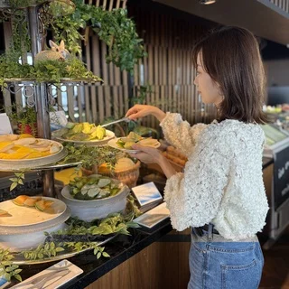 初夏限定！絶景レストランで楽しむ、メロンづくしの贅沢ランチ