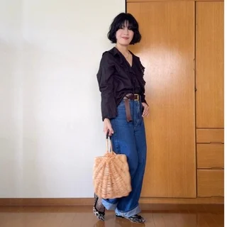 秋口には着るだけでコーデが決まる「ブラウス」が欲しい！