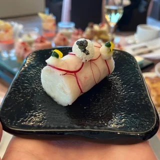 【コンラッド東京】が贈るリュクスなクリスマススイーツ2025_1_15-2