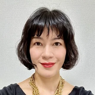 モードなコーデも似合う、大人のフレンチボブ【40代のボブヘア】