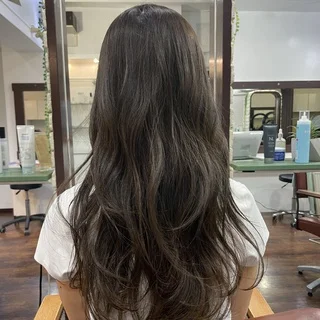 秋色アッシュで大人の魅力をプラス
