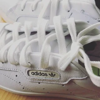 パリ最旬のスニーカーはadidas！