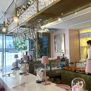 【パン好きさん必見】土日限定！おしゃれタルト屋さんの絶品クロワッサンで至福のひとときを