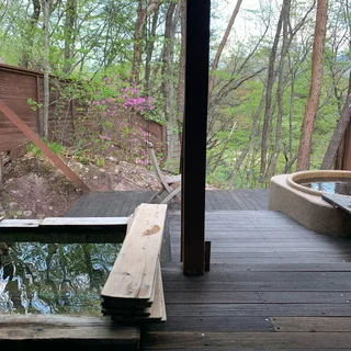 趣ある鬼怒川の日帰り温泉あけび。離れの個室貸切り露天風呂でゆったり癒しのひととき