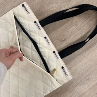 LeSportsac
【Marisol別注】LARGE EMERALD TOTE　ポケット