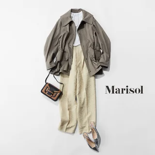 シンプルなのにしゃれ見えの理由はTシャツ。GW目前のオフィスコーデは、淡色コーデで気負わずに【2026/04/28のコーデ】