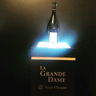 シャンパンのヴーヴ・クリコ『ラ・グランダム2008』のローンチレセプションに伺いました！