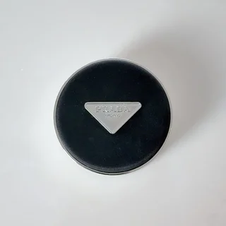 プラダのクッションファンデ