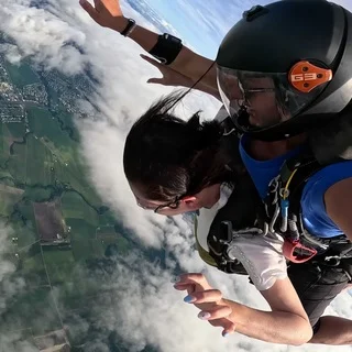 スカイダイビングにチャレンジ！南半球オーストラリア（ケアンズ）で特別体験を