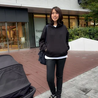 スウェットが主役。UNIQLO Cで叶う40代ママの“きれいめ日常服”_1_4-1