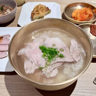 透き通ったスープが沁みる！ソウル発のビブグルマン【オクドンシク】が新大久保に上陸したよ。
