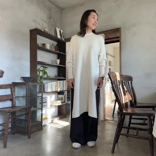 40代にこそおすすめしたい！ニットで叶える【冬のふんわり白コーデ】