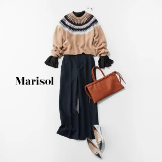 目立たず、でも地味になりすぎないよう、ニットにちょいエレガンスをプラス【2025/11/08のコーデ】