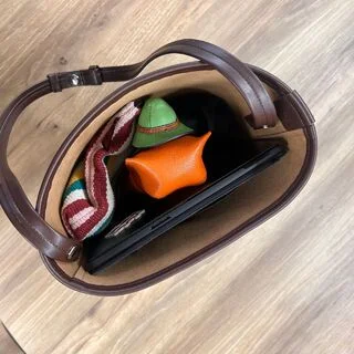 SCUE Half Cylinder bucket bag （LARGE） ￥39,600（税込）