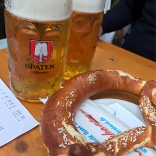 ミュンヘンでビールを飲む‼️_1_3