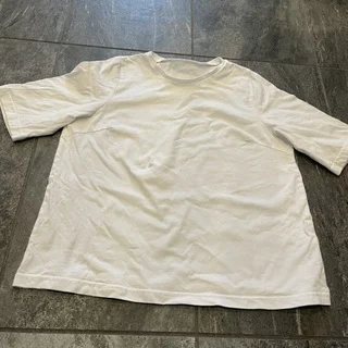 コスパ抜群、シワにならない私の愛用白Ｔシャツ。_1_2-2