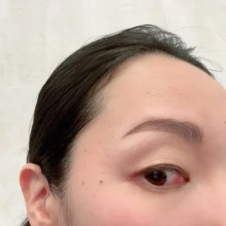 眉尻