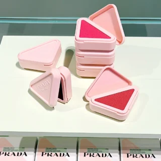 春の幸せ顔メイクに欠かせない！ 40代が今使うべき最新チークカラーまとめ【マーヴェラス原田の40代本気美容 #990】 