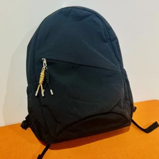 今年のお気に入りは、いいことずくめの通勤リュックと『近沢レース店』のハンカチ【Marisol編集長SUGIMOTOの「いつでもHAPPYになれるモト」#06】 