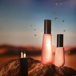 うるおい＆ハリ対策に注力。40代におすすめの2025年下半期「Myベストコスメ」スキンケア編【マーヴェラス原田の40代本気美容 #966】 